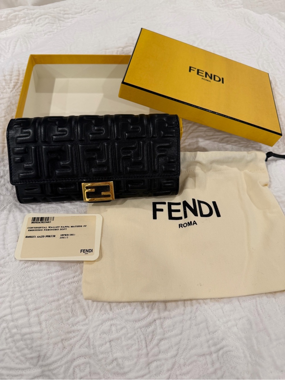 Fendi Baguette Continental Wallet - Picture 3 of 12